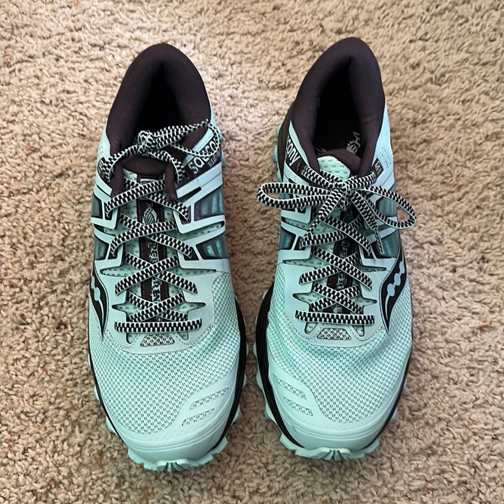 Saucony Trail Shoes; Sz 11. Excellent condition